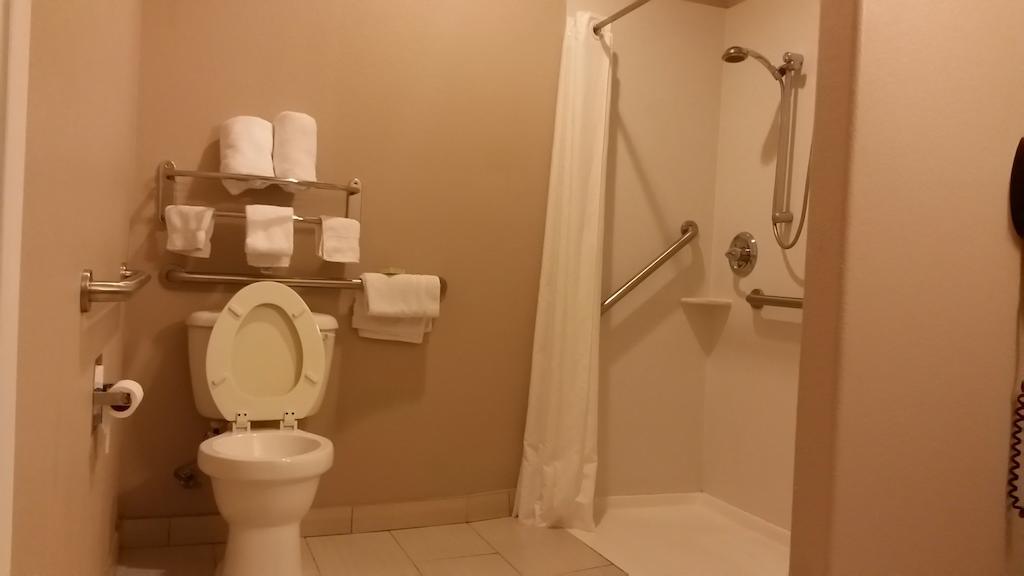 Three Rivers Atria Inn & Suites חדר תמונה